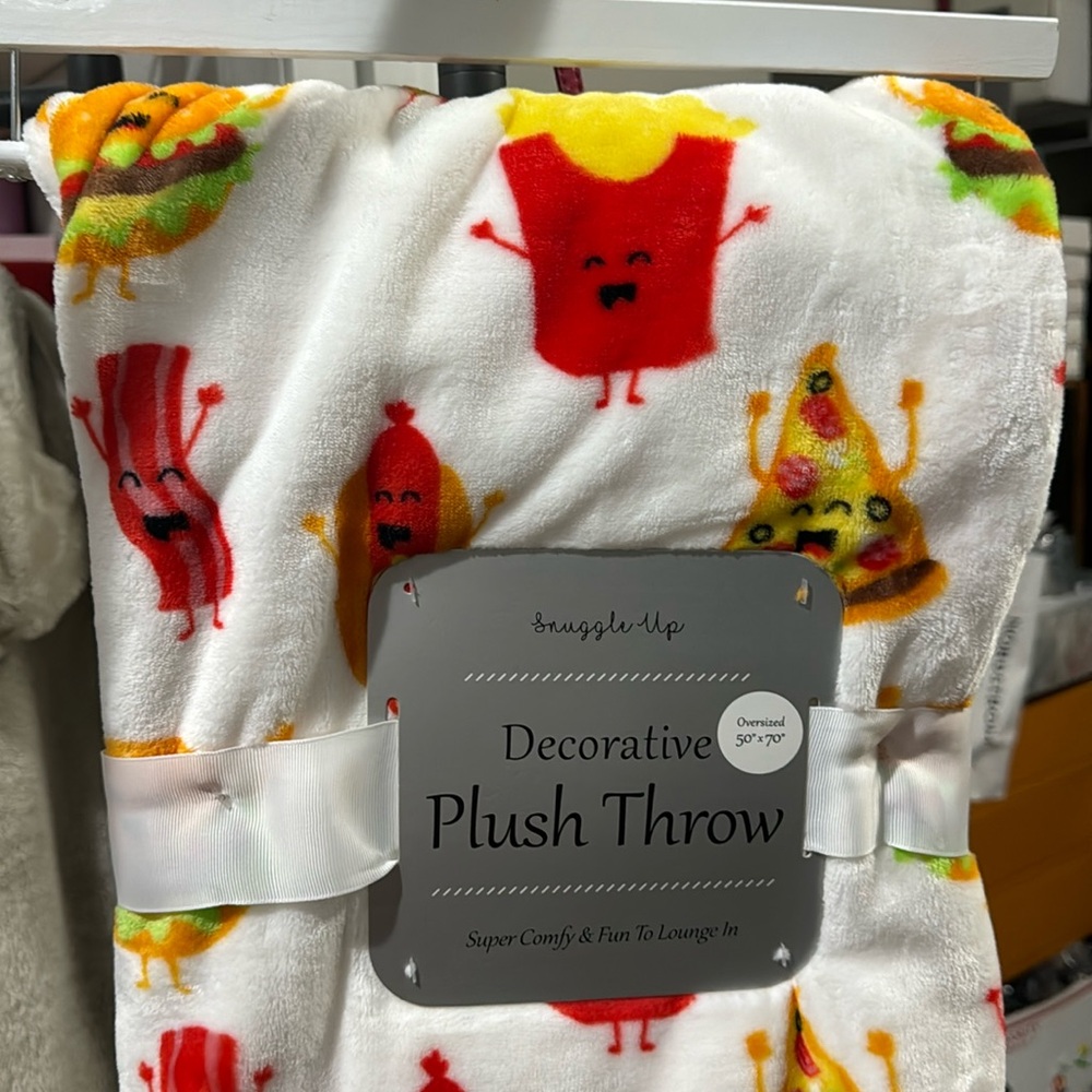 plush throw oversize 50” x 70” with hotdogs, pizza, bacon, Sandwich on it